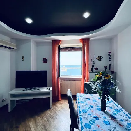 La Casa Delle Favole Apartment *