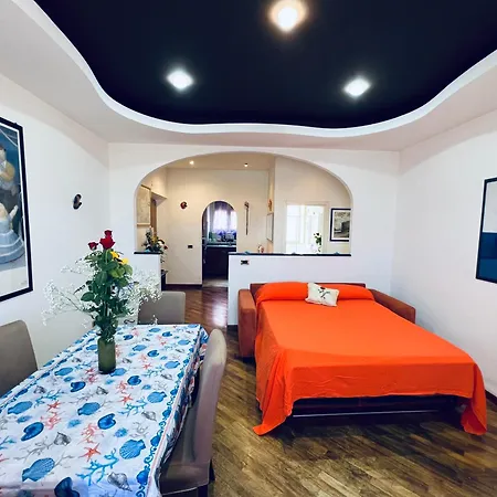 La Casa Delle Favole Apartment *